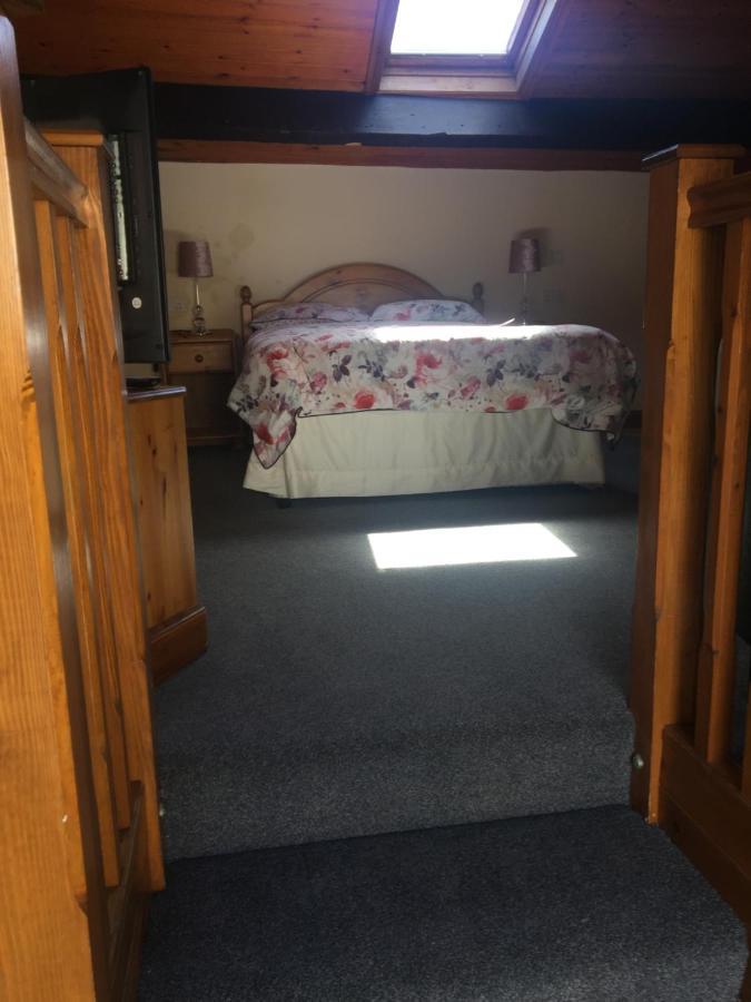 Fairladies Barn Guest House Сент-Бис Экстерьер фото
